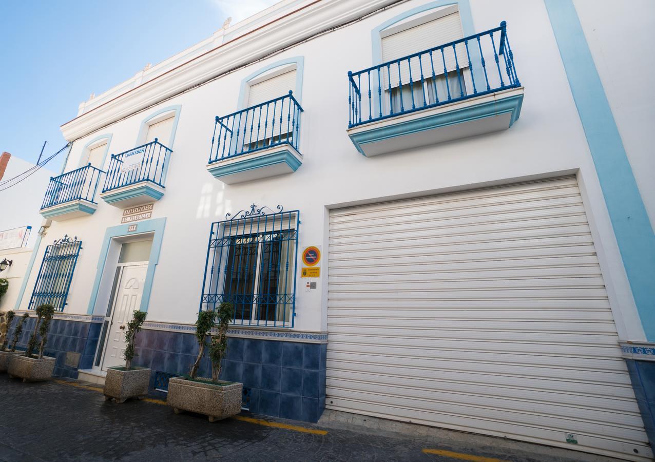 Pulguilla E Menyber Leilighet Nerja Eksteriør bilde